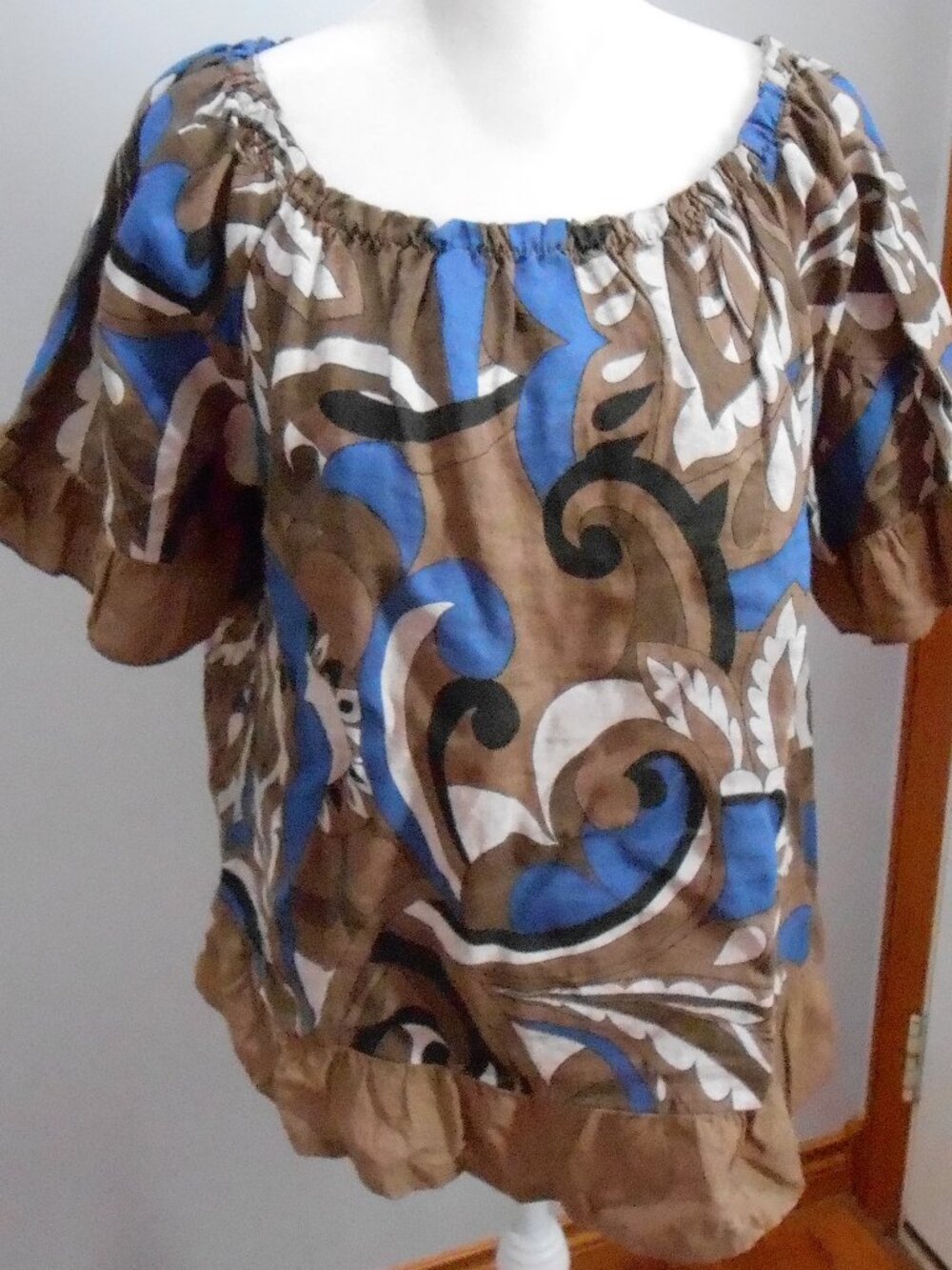 Terzo Millenio Brown Blue & White Ruffled Short Sleeve Round Neck Linen Blouse-L